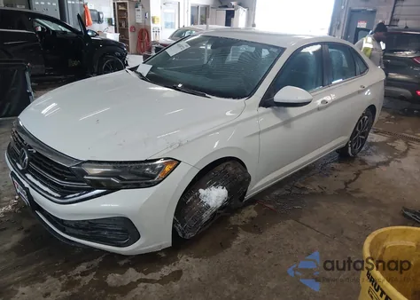 2024 Volkswagen Jetta 1.5T S z USA, uszkodzony, nr VIN 3VW5M7BU0RM028889